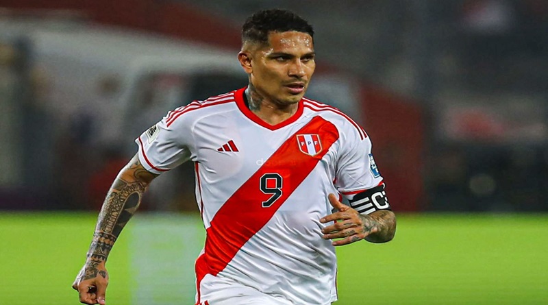 Paolo Guerreo renuncia a jugar en Perú