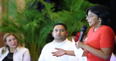 Vicepresidenta Ejecutiva insta a consolidar independencia plena con las 7T