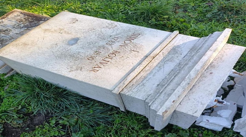 Factores fascistas profanaron estatua del Libertador en Monte Sacro, Roma