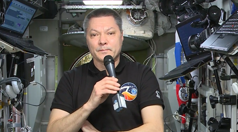 Cosmonauta ruso Oleg Kononenko bate récord mundial en el espacio