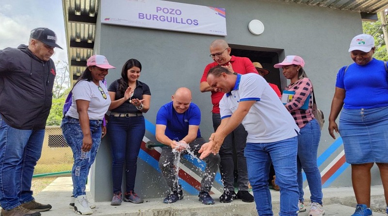 1x10 del Buen Gobierno entrega pozo rehabilitado en Acevedo