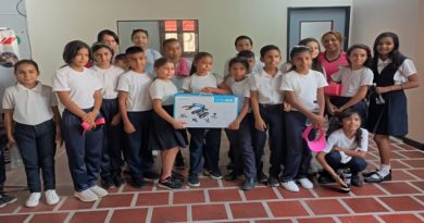 taller de robótica educativa como parte del Programa Nacional Semilleros Científicos