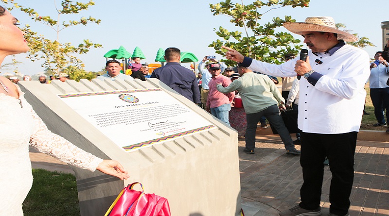 Presidente Maduro inauguró el Parque Ana María Campos en beneficio de los zulianos