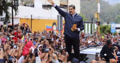 Pueblo mirandino recibe con fervor al presidente Maduro