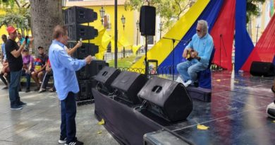 Juvenal Ravelo acompaña el registro de la Gran Misión Viva Venezuela