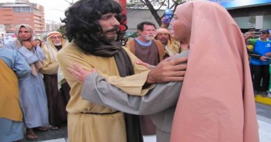 Arranca la Semana Santa en Charallave con una obra de teatro