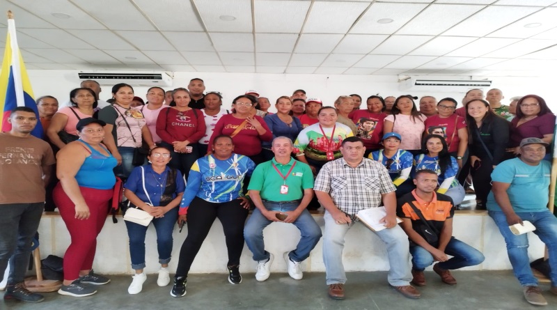 Jefes y jefas CLAP reciben formación para fortalecer la producción de alimentos