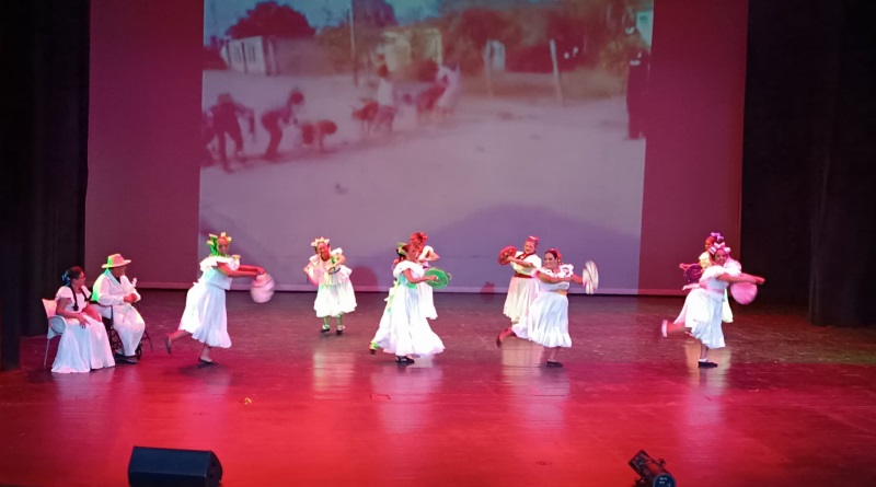 Danzas Nacionalistas Expresión Criolla celebran su aniversario número 43