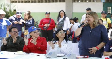 Gobierno bolivariano inspecciona labores de rehabilitación en UEE Argelia Laya