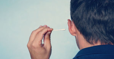 ¿Cuál es la manera correcta de limpiarse los oídos?