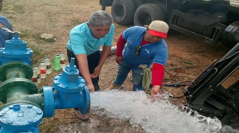 Instalan servicios de agua potable en Guárico
