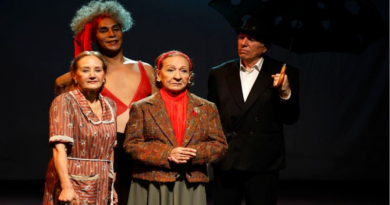 Aura Rivas cautiva a público caraqueño en cuatro tiempos teatrales