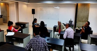 La Fundación Celarg realiza talleres literarios a estudiante venezolanos