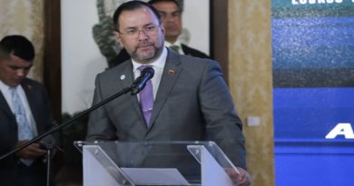 Yván Gil advierte sobre plan de la ultraderecha para atacar al país