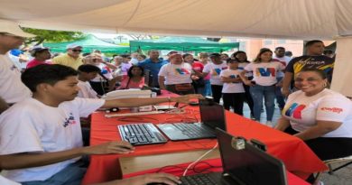 Carnetizan a estructuras CLAP del municipio Tomás Lander en Miranda