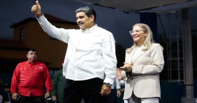 Pastoras y pastores reciben e Pdte. Maduro en Carabobo
