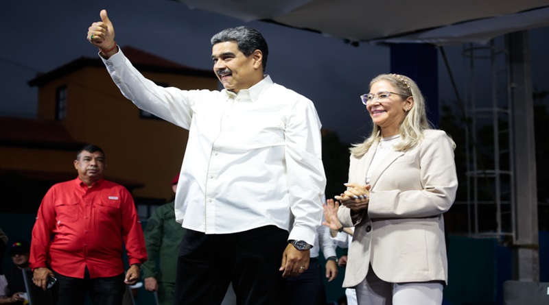 Pastoras y pastores reciben e Pdte. Maduro en Carabobo
