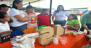 Misión "Hugo Chávez" da sus primeras ayudas en Falcón