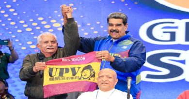 Partidos políticos UPV y ORA inscriben candidatura de Nicolás Maduro ante el CNE