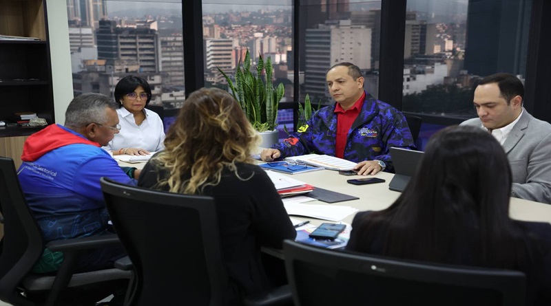 Vicepresidenta Delcy Rodríguez pasa revista a Plan Metro Se mueve Contigo