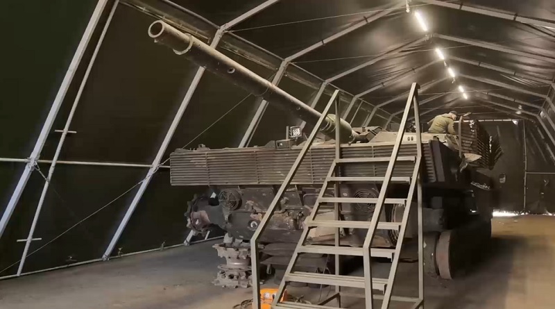 Tropas rusas capturan tanque Leopard 2A5 en el campo de batalla