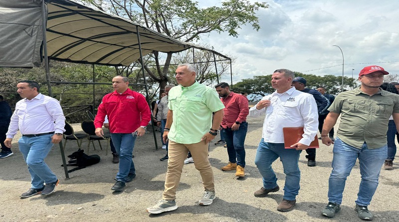 Supervisan trabajos de rehabilitación en vías del Waraira Repano