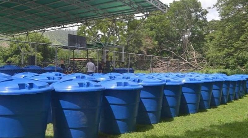 Entregan taques de agua en las instituciones de Miranda