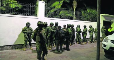 Honduras llama a consulta a su encargada de Negocios en Ecuador