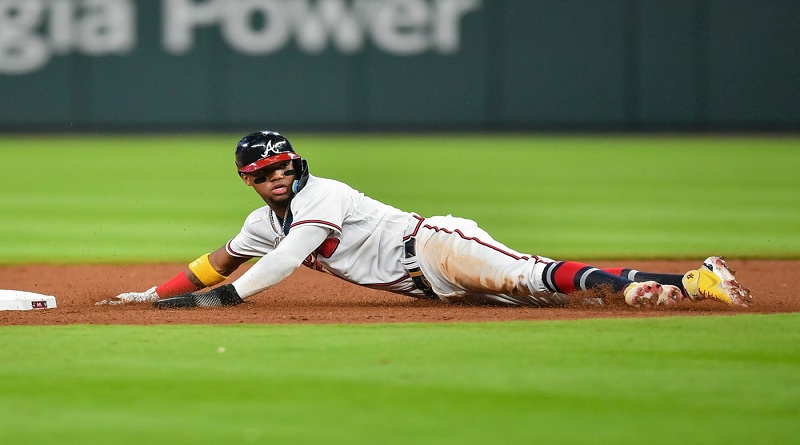 Ronald Acuña Jr. rompe récord de más robos en Atlanta