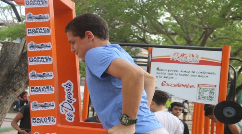Inauguran tercera zona de calistenia en el municipio Girardot