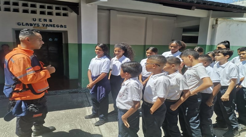 Promueven cultura preventiva con programa Protección Civil va a la Escuela