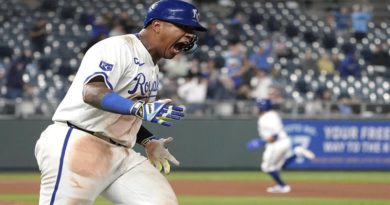 Salvador Pérez deja en el terreno a los Astros de Houston