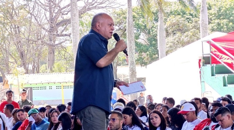 Diosdado Cabello insta a la juventud a manterse despierta ante el fascismo