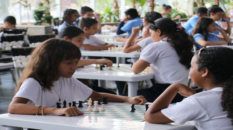 Suscriben convenio para impulsar ajedrez en escuelas