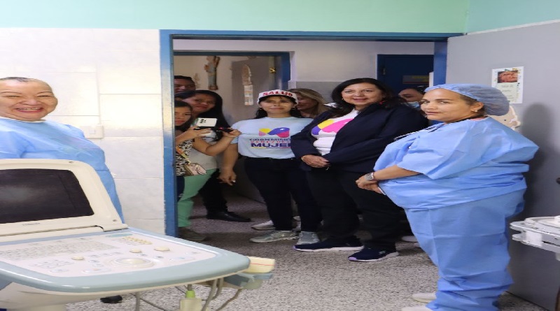 Alcaldesa Carmen Meléndez supervisa Hospital de El Junquito