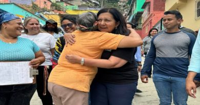 Alcaldesa de Caracas supervisa obras de rehabilitación en la parroquia San Agustín