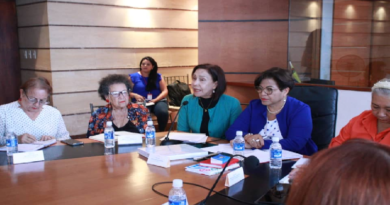 Comisión de Familias recibe aportes para Ley de Igualdad de las Mujeres