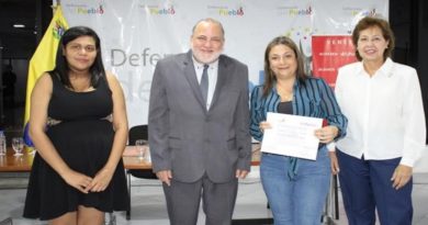 Defensoría del Pueblo entregó certificados del taller DD.HH.