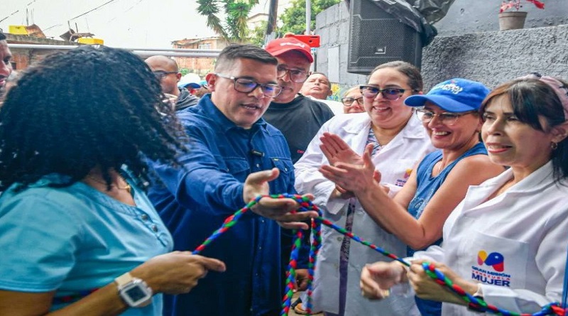 Entregan Módulo Octogonal a través del Sistema 1X10 del Buen Gobierno en Caracas