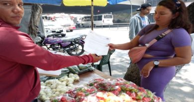 Garantizan que Economía Popular de calle cumplan con día de parada