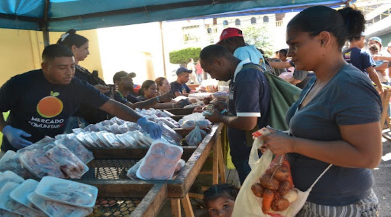 Efectúan jornadas de mercados comunitarios en municipios de Miranda