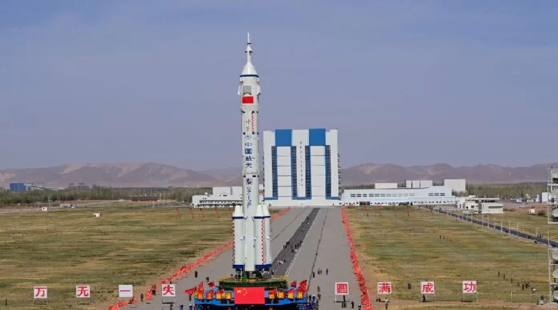 China lanzará nave tripulada Shenzhou-18 a su estación espacial