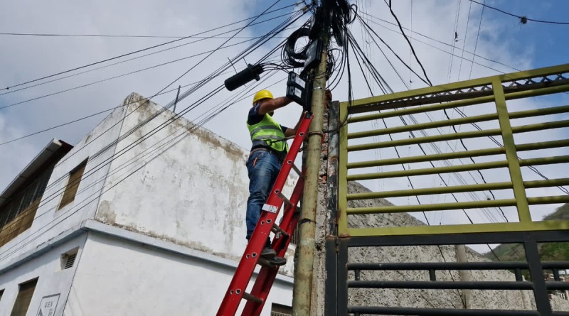 Verifican proceso de instalación del servicio Aba Ultra en Plan de Manzano