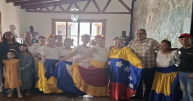 Encuentro generacional en Trujillo con bailes y cantos tradicionales