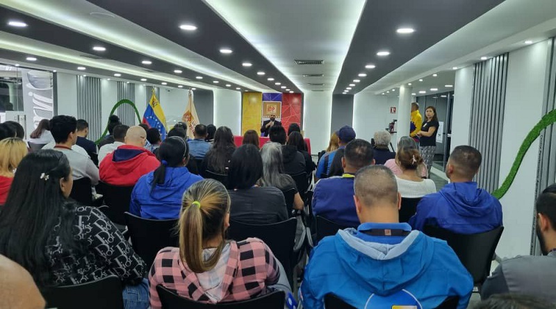 Realizan conferencia sobre marco jurídico y simbólico del 19 de abril de 1810