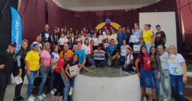 CNTQ entrega 25 equipos de química a escuelas de Guárico