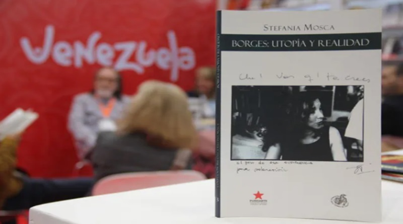 Escritura de Stefania Mosca presente en la FilBo 2024