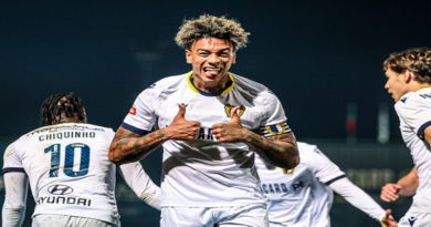 Jhonder Cádiz marcó doblete con el equipo Portugués "Famalicão"