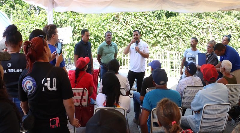 Consejos Comunales de La Guaira reciben recursos para obras