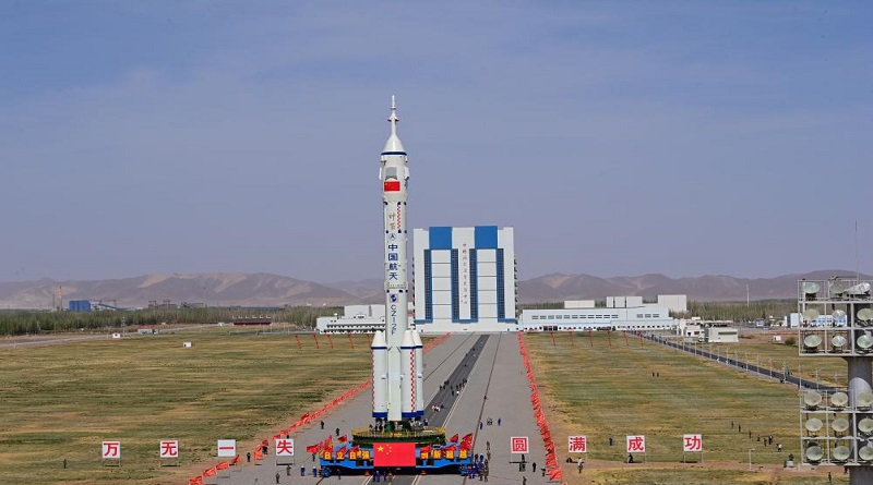 China se prepara para lanzar nave espacial tripulada Shenzhou-18